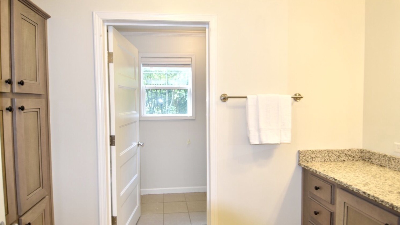 Photo of Bathroom in Ashley Oaks