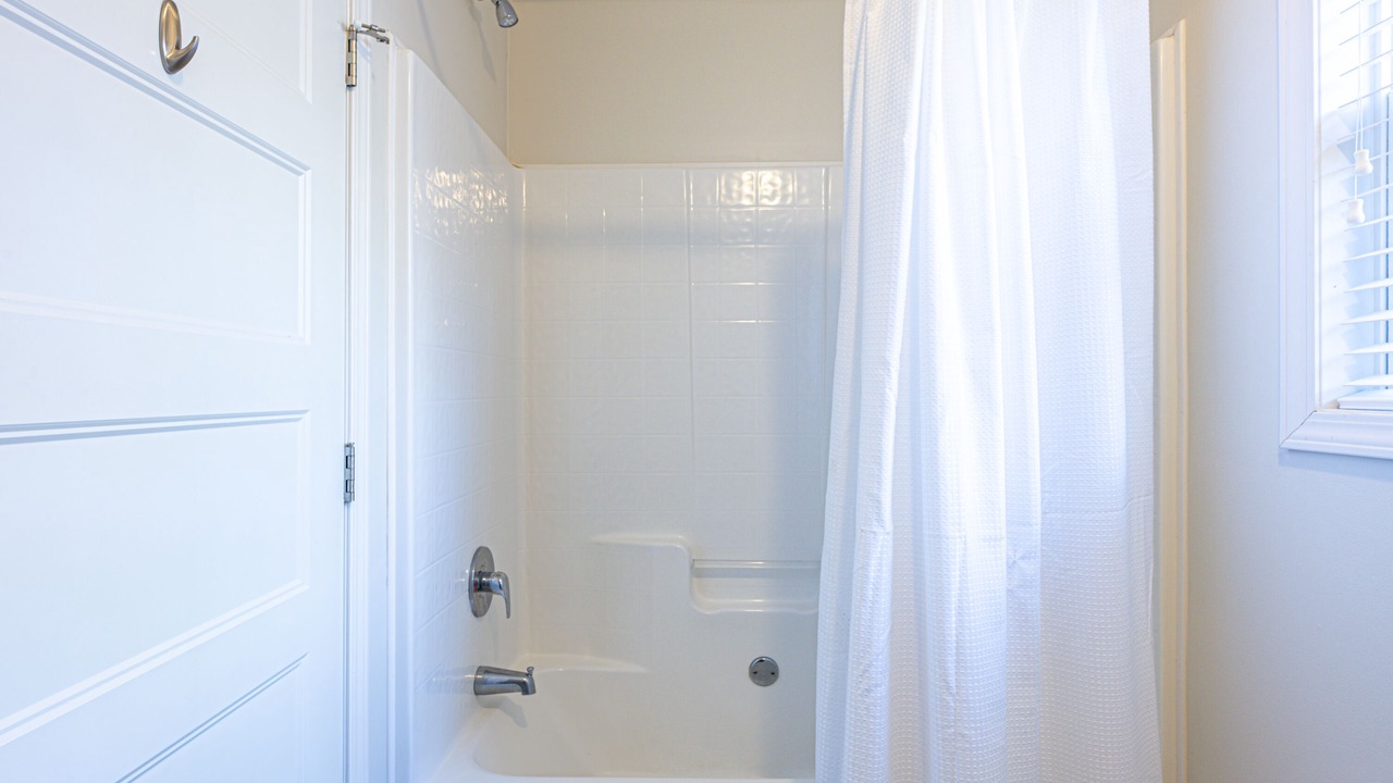 Photo of Bathroom in Ashley Oaks