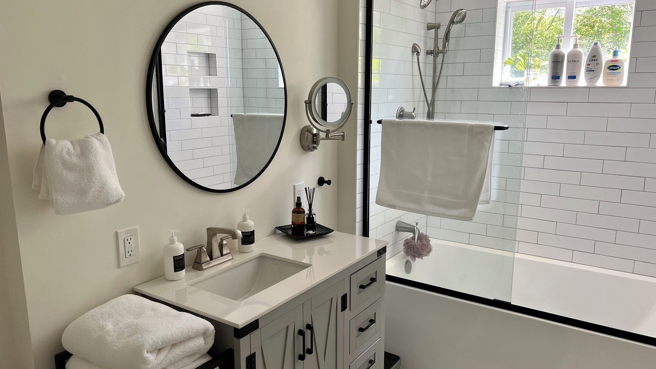 Photo of Bathroom in Fairview