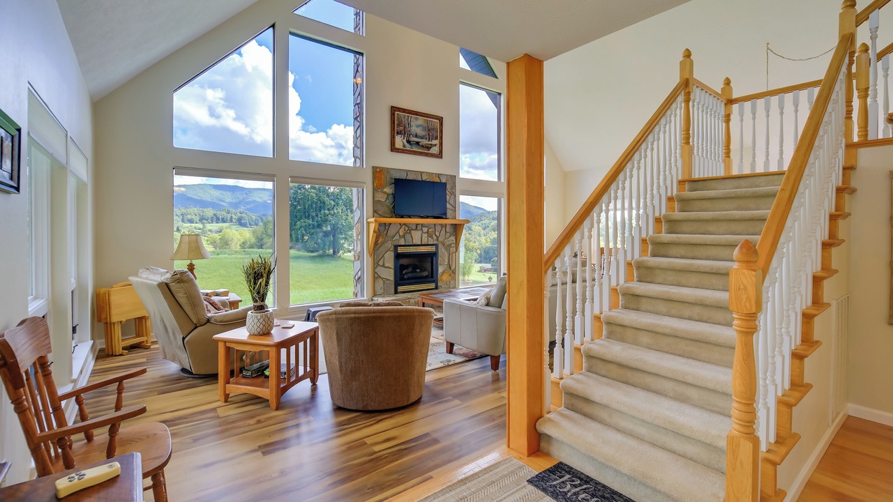 Photo of Livingroom in Mountain City