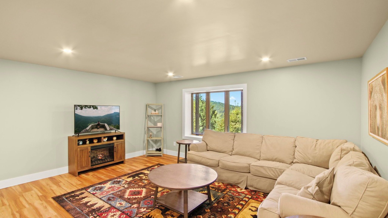 Photo of Livingroom in Fleetwood