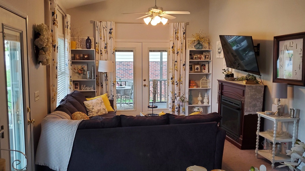 Photo of Livingroom in Jonesborough