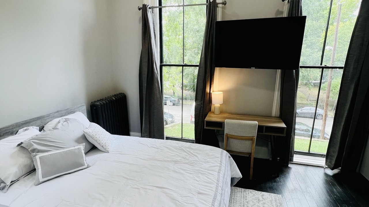 Photo of Bedroom in Walnut Hills