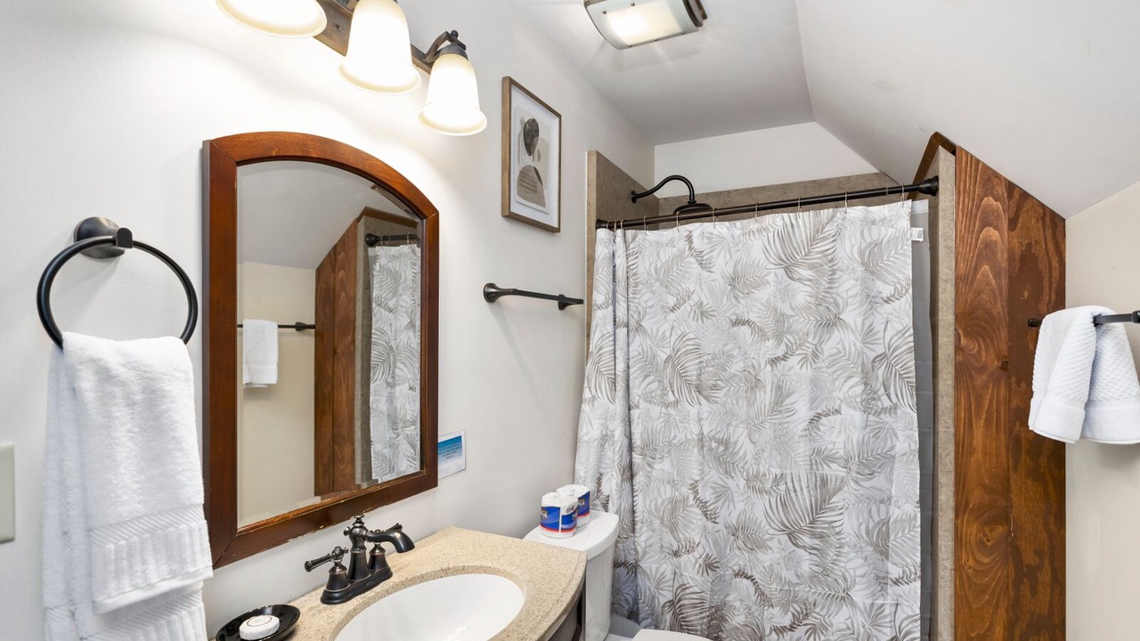 Photo of Bathroom in Lenoir