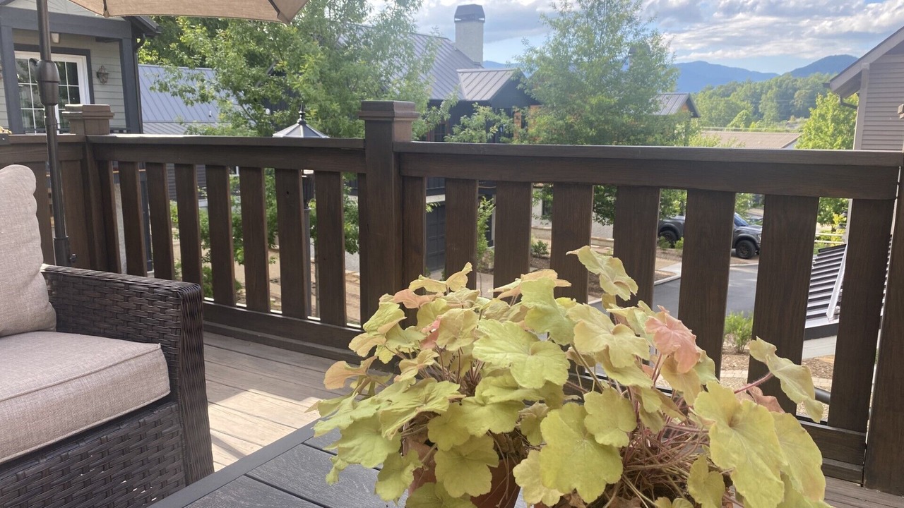 Photo of Patio Balcony in Black Mountain