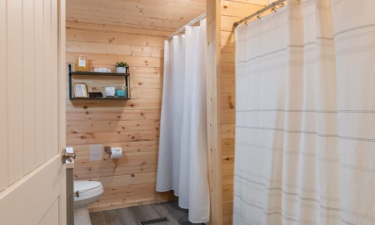 Photo of Bathroom in Stanton