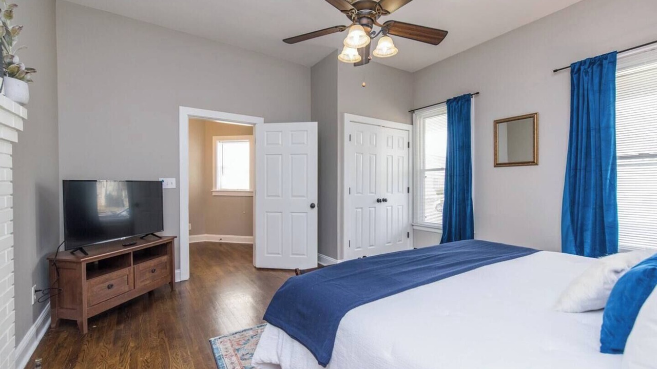 Photo of Bedroom in Northside District