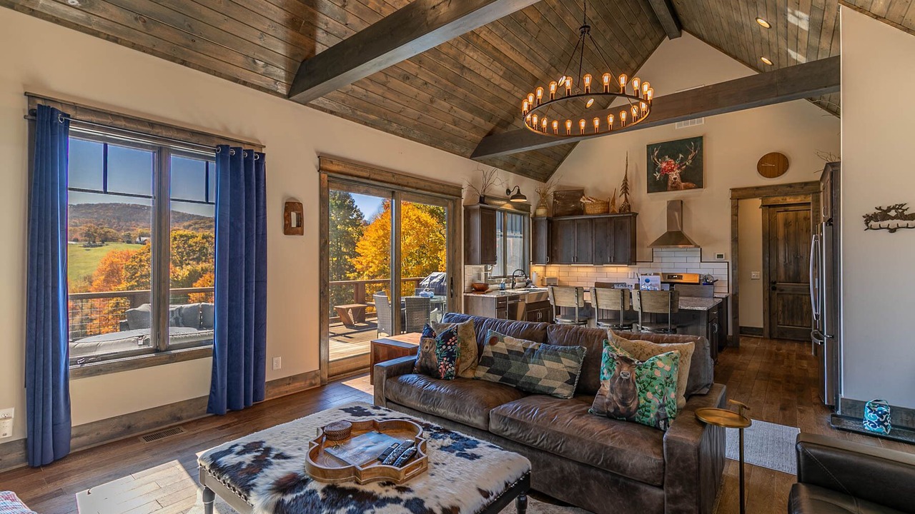 Photo of Livingroom in Elk Park