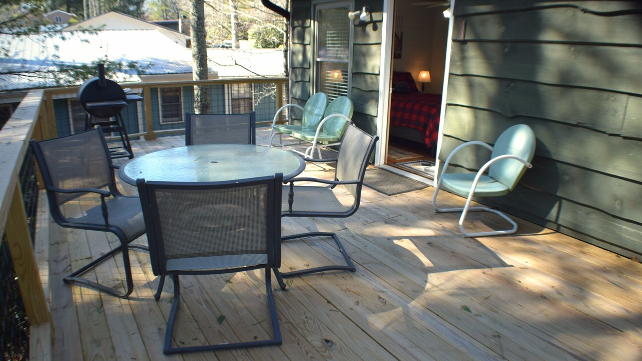 Photo of Outdoor in Pineola