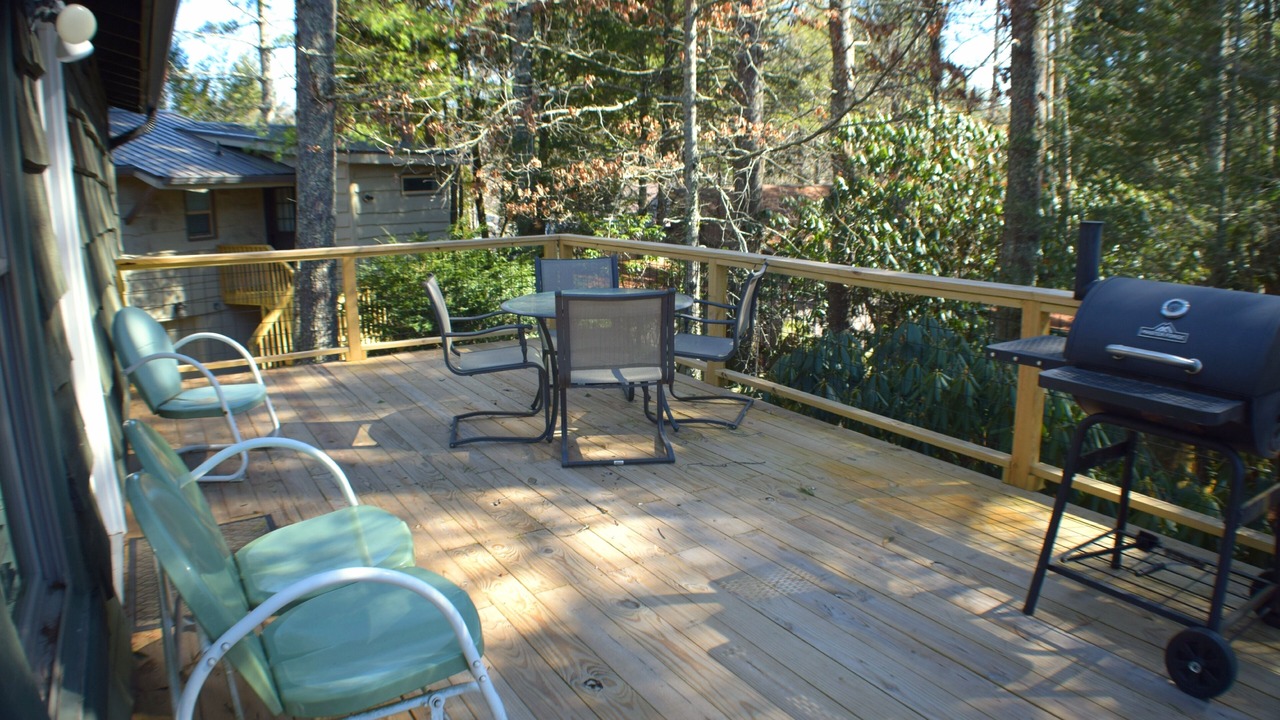 Photo of Outdoor in Pineola