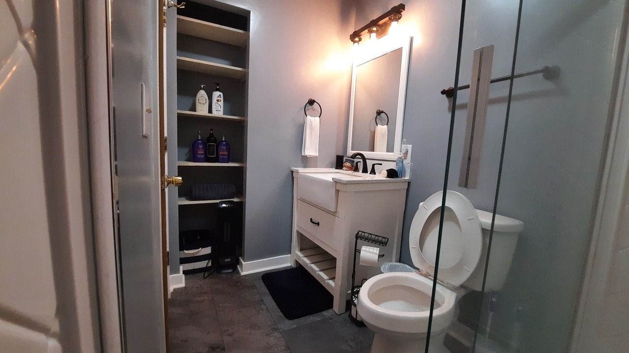 Photo of Bathroom in Pineola