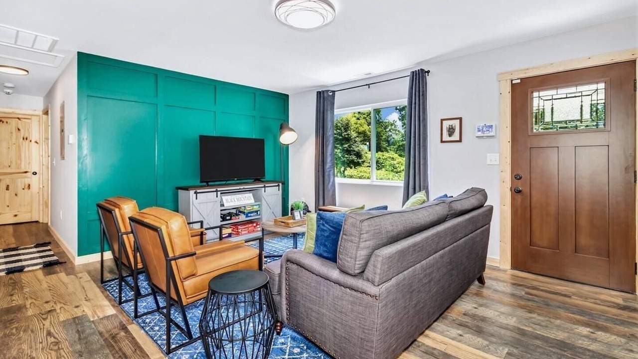Photo of Bedroom in Black Mountain