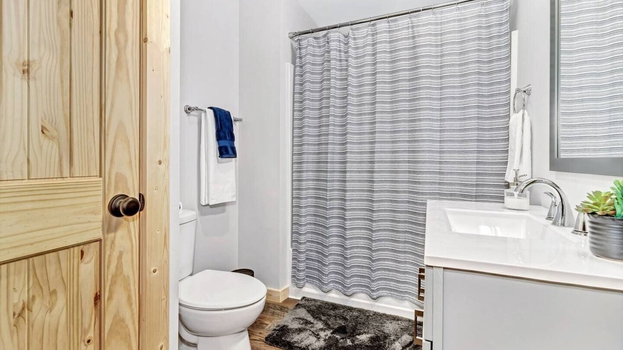 Photo of Bathroom in Black Mountain