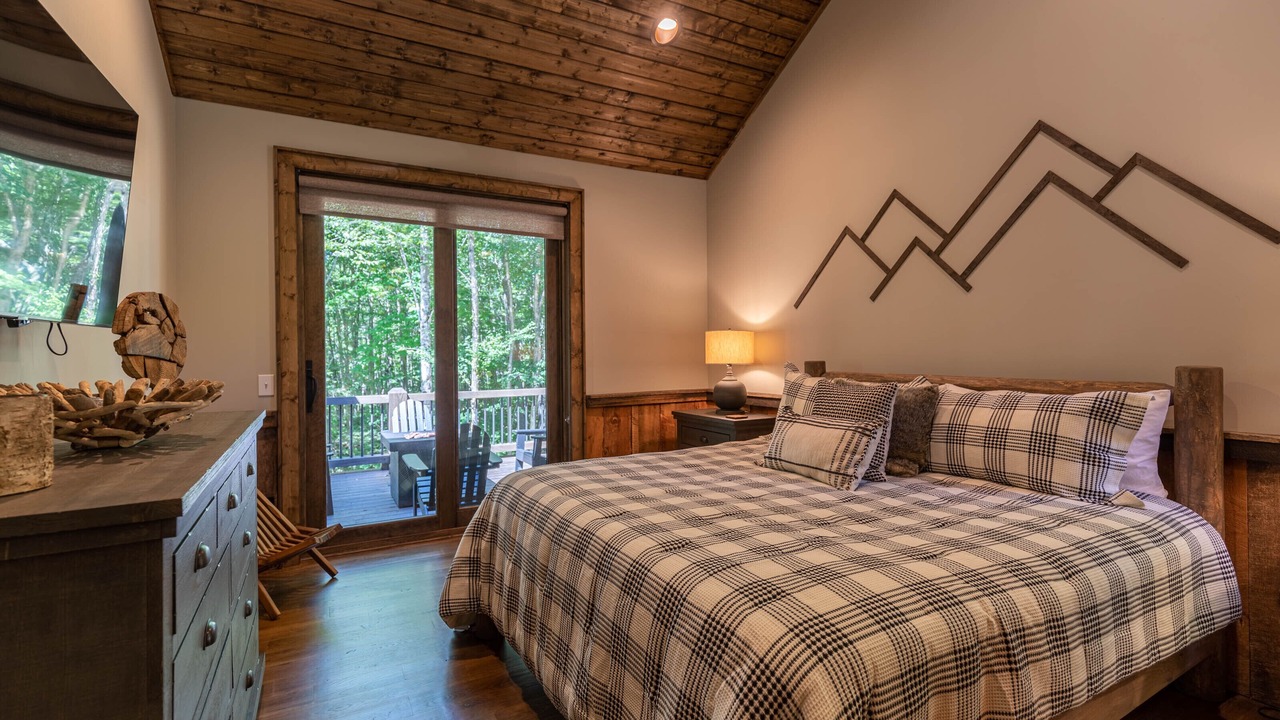 Photo of Bedroom in Banner Elk