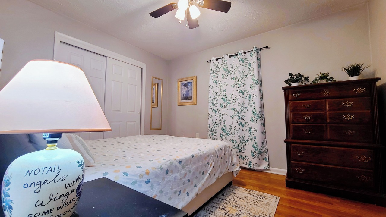 Photo of Bedroom in Lexington