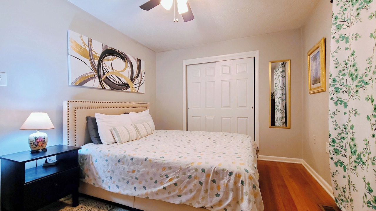 Photo of Bedroom in Lexington