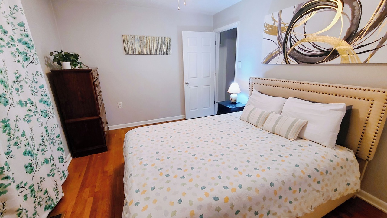 Photo of Bedroom in Lexington