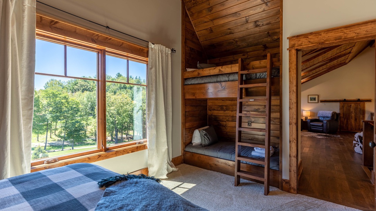 Photo of Bedroom in Elk Park