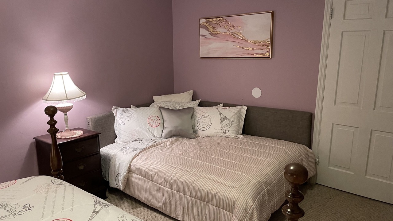 Photo of Bedroom in Maysville