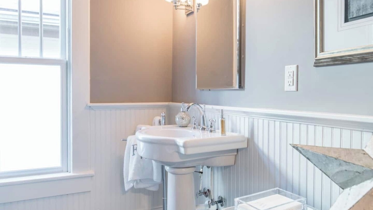 Photo of Bathroom in Northside District
