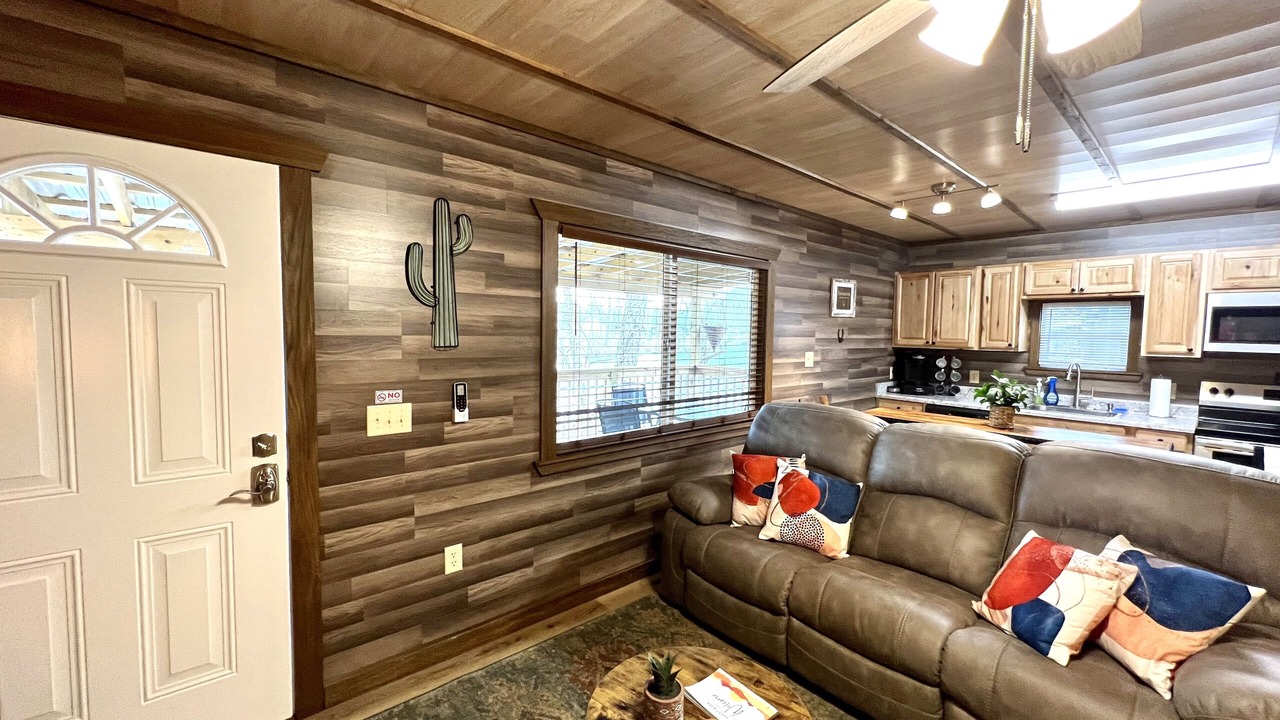 Photo of Livingroom in Elizabethton