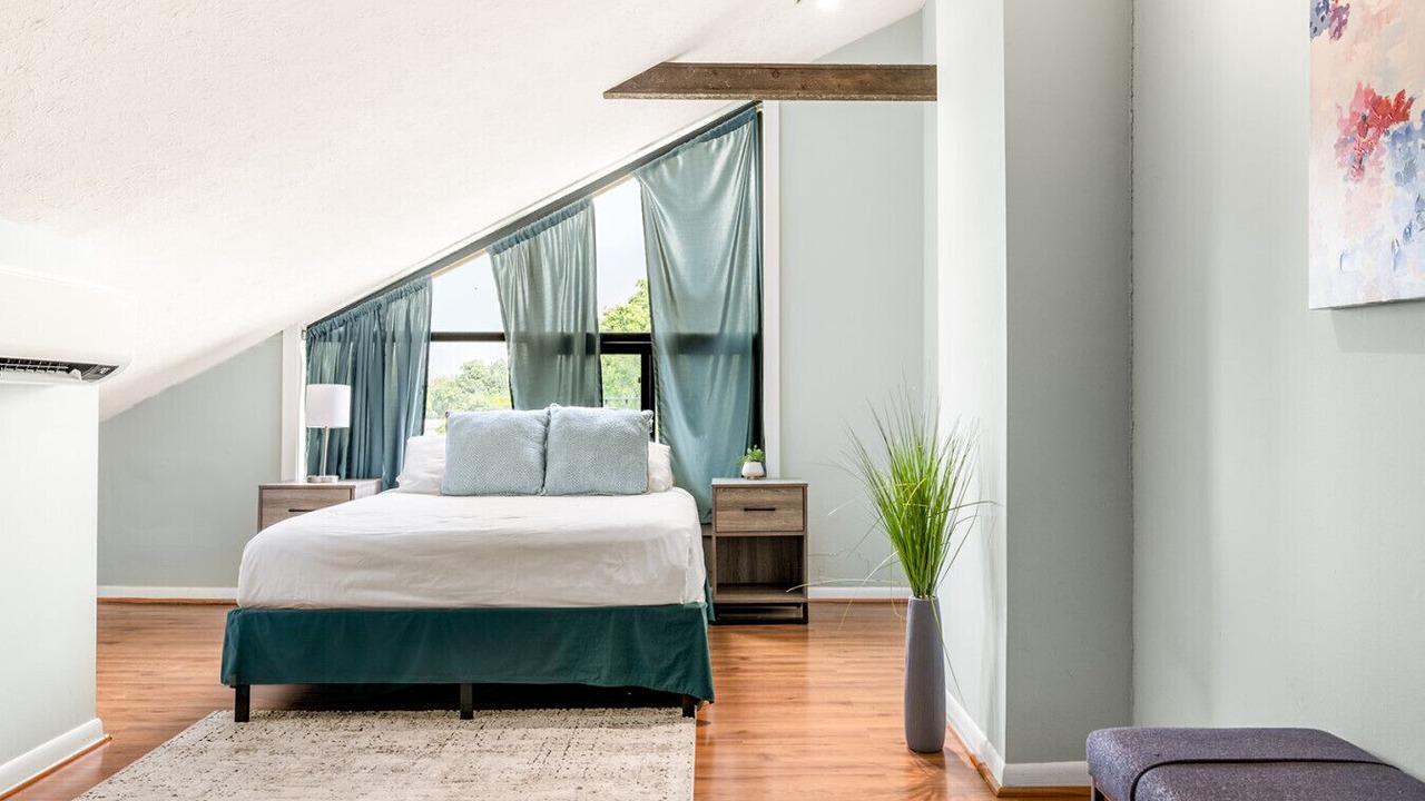 Photo of Bedroom in Mount Adams