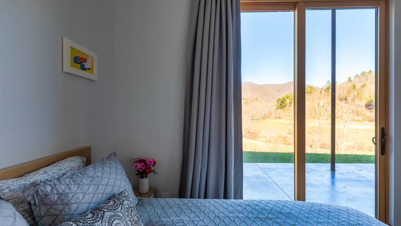 Photo of Bedroom in Asheville