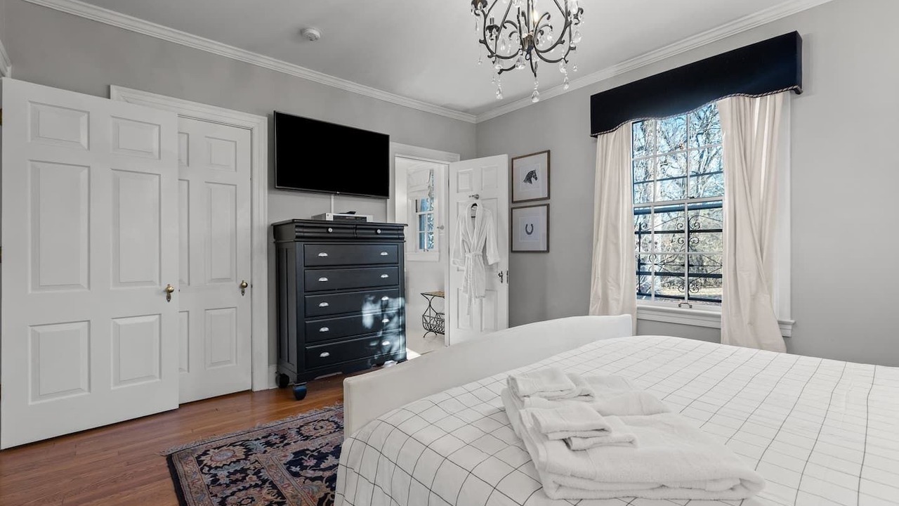 Photo of Bedroom in Lexington