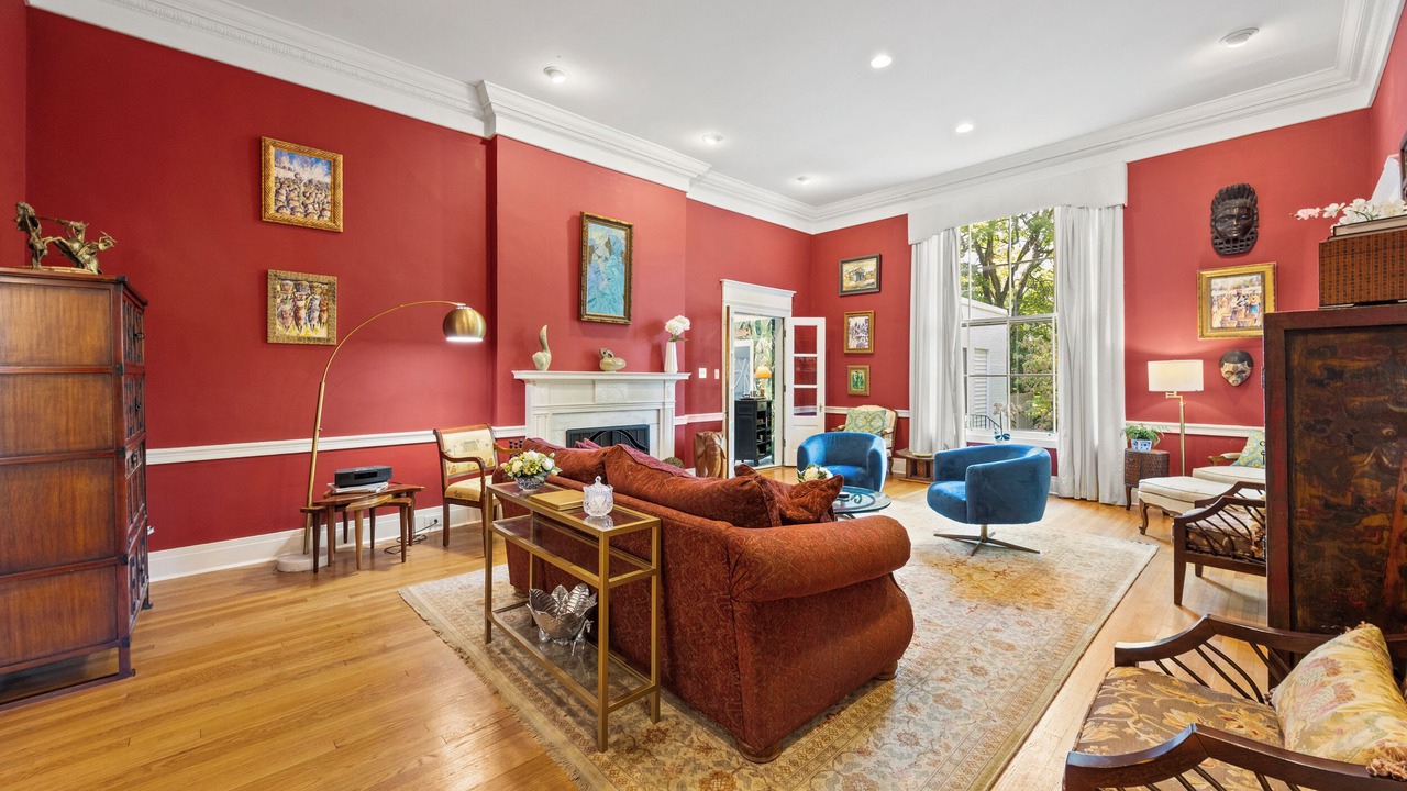 Photo of Livingroom in Lexington