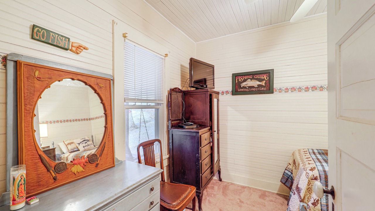 Photo of Bedroom in Linville Falls