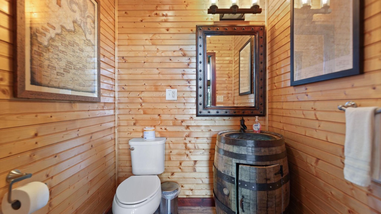 Photo of Bathroom in Campton