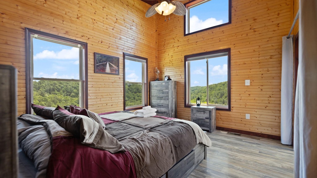 Photo of Bedroom in Campton