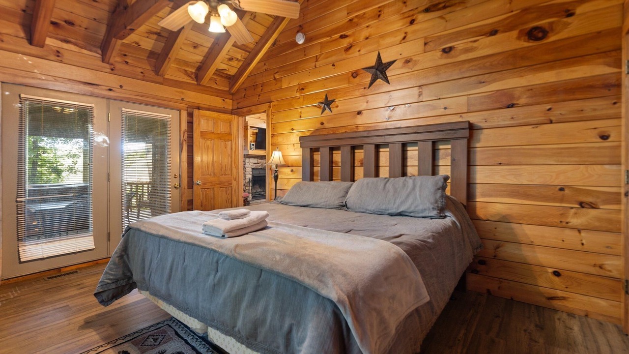Photo of Bedroom in Rogers