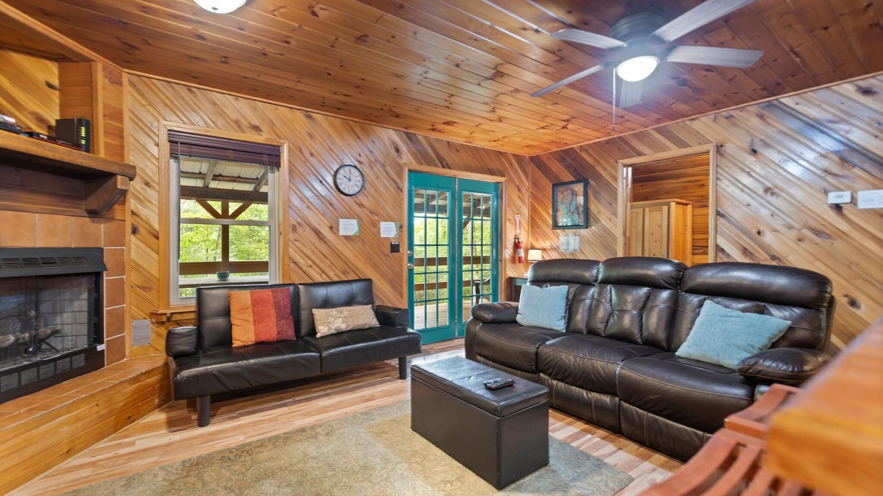 Photo of Livingroom in Rogers