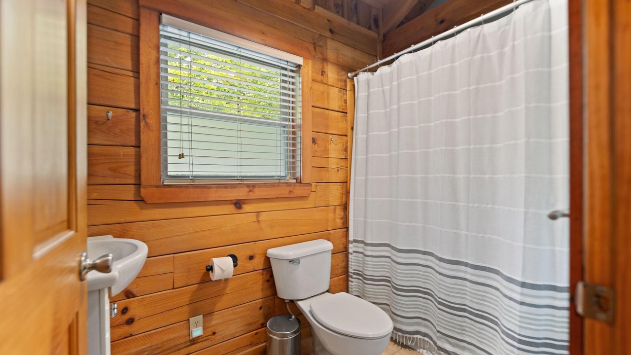 Photo of Bathroom in Zoe