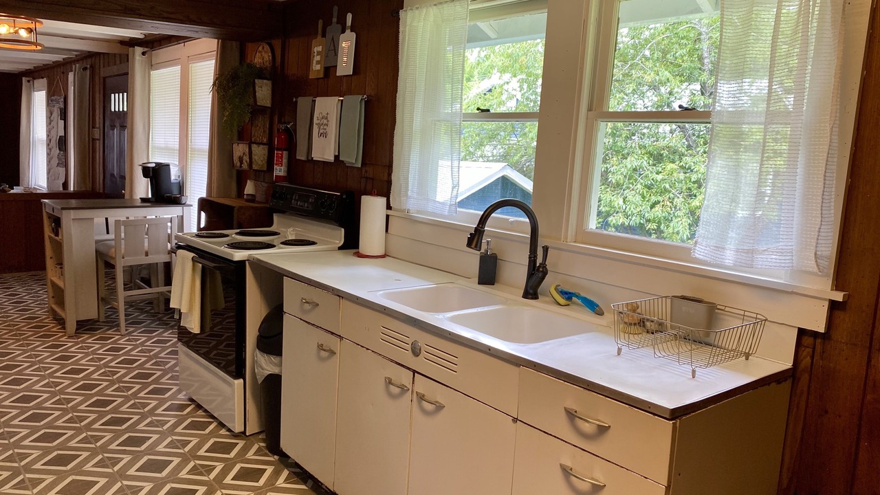 Photo of Kitchen in Hendersonville