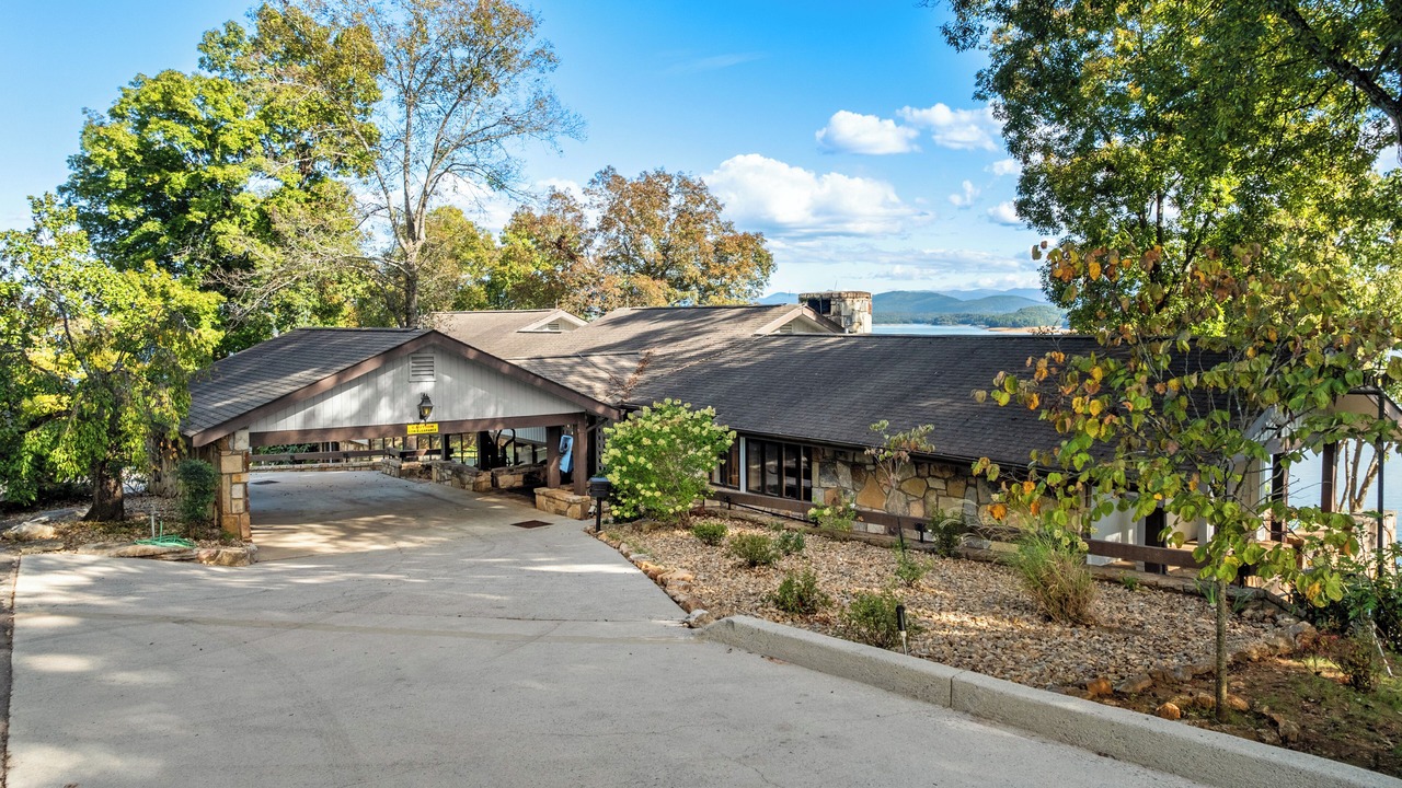 Photo of Outdoor in Dandridge