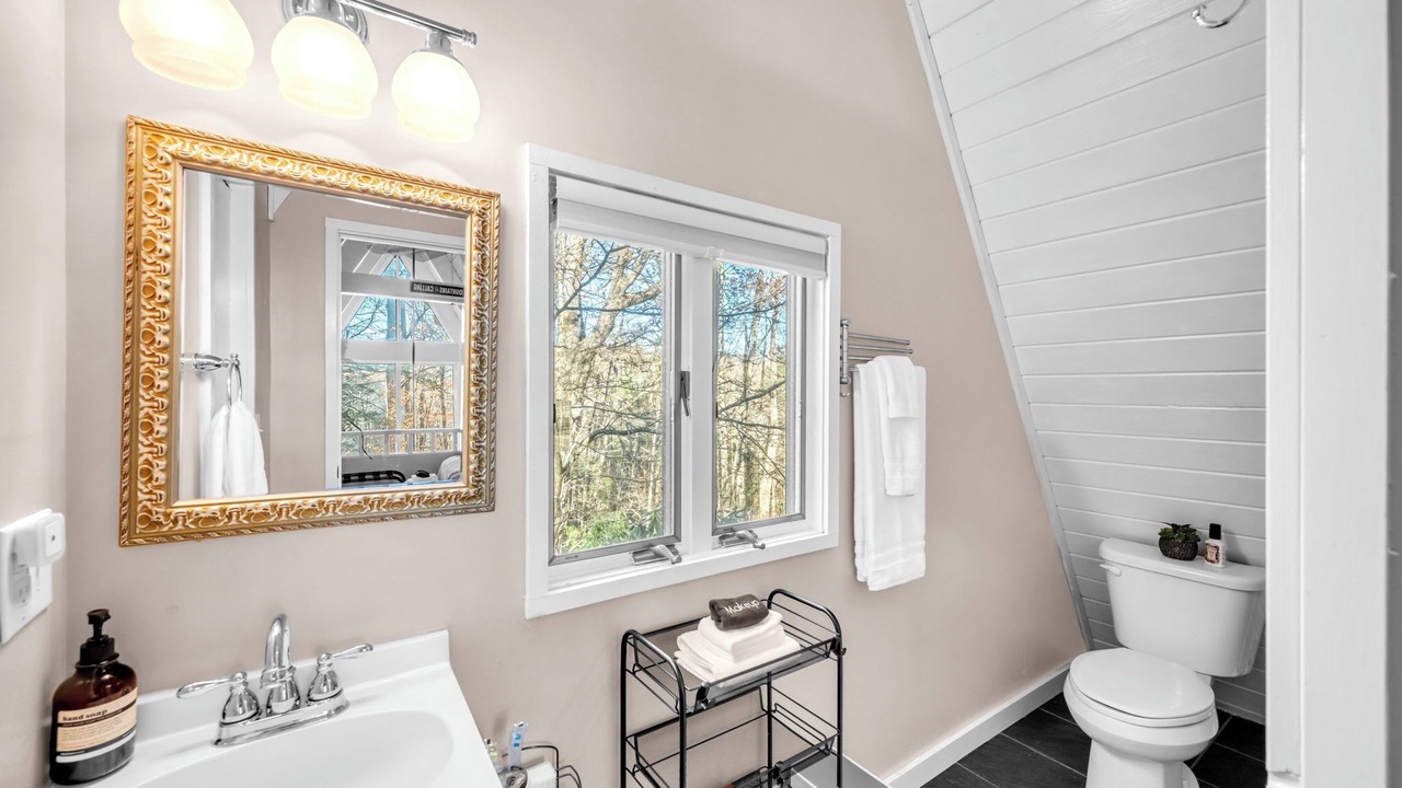 Photo of Bathroom in Newland