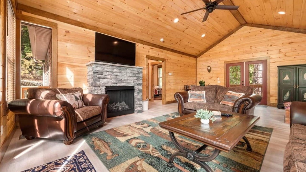 Photo of Livingroom in Lake Lure