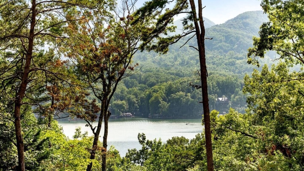 Photo of Outdoor in Lake Lure