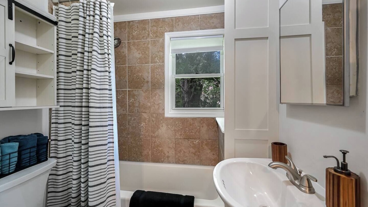 Photo of Bathroom in Woodfin