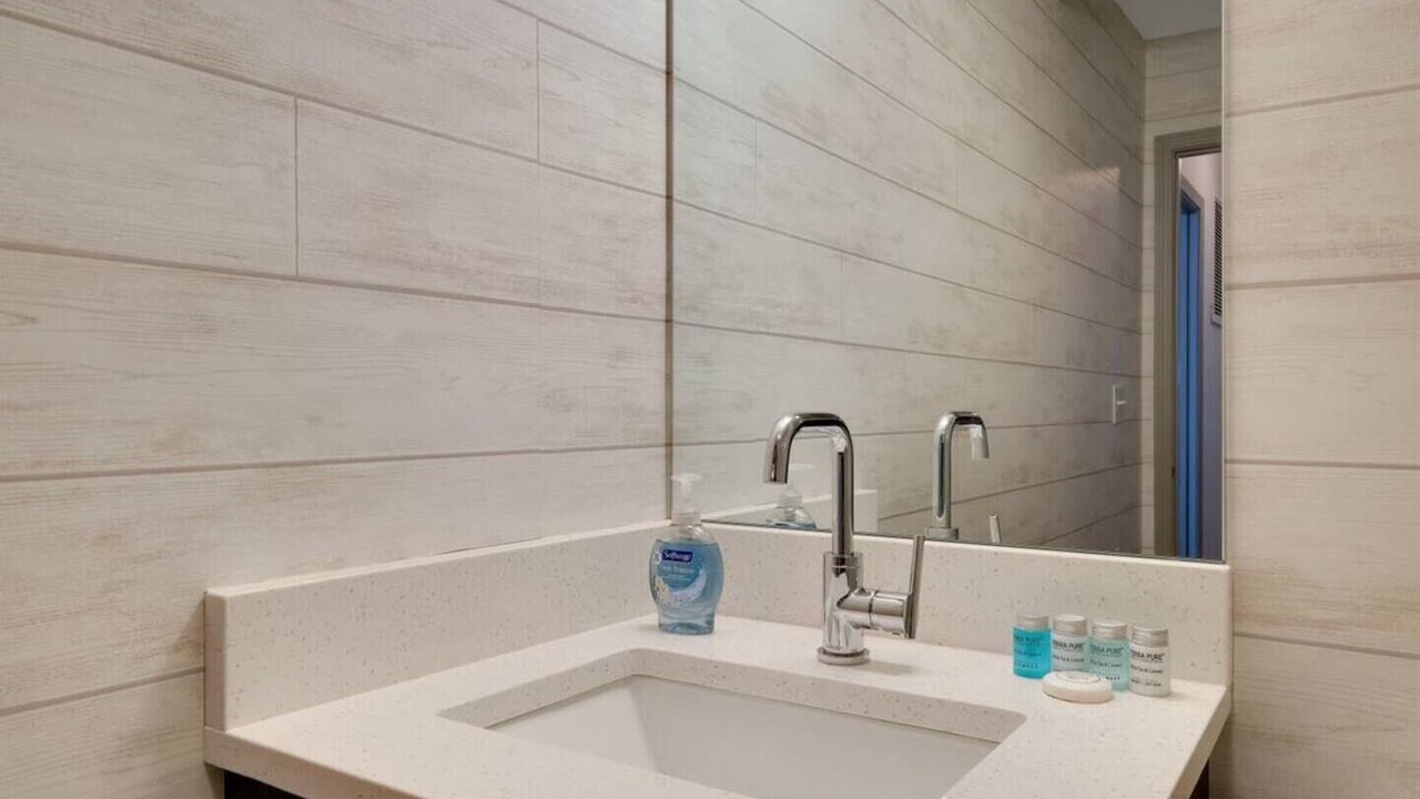 Photo of Bathroom in La Grange