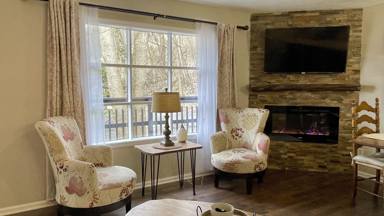 Photo of Livingroom in Crouch Crossroad