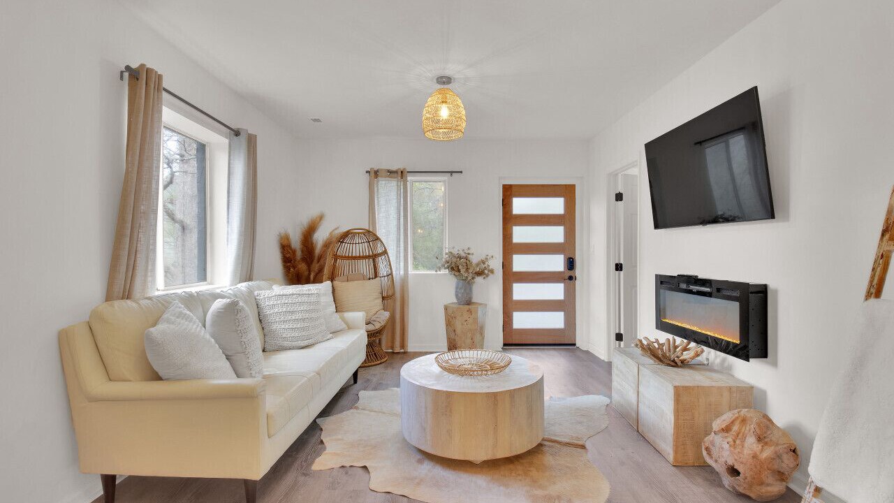 Photo of Livingroom in Swannanoa
