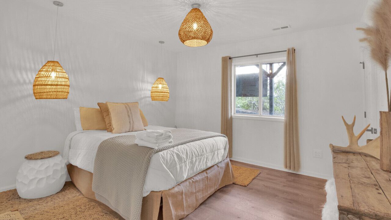 Photo of Bedroom in Swannanoa