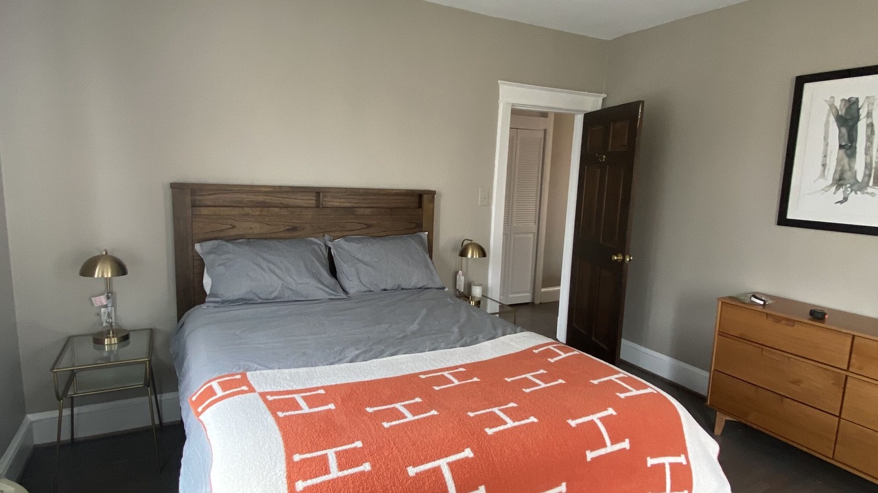 Photo of Bedroom in Adams Morgan