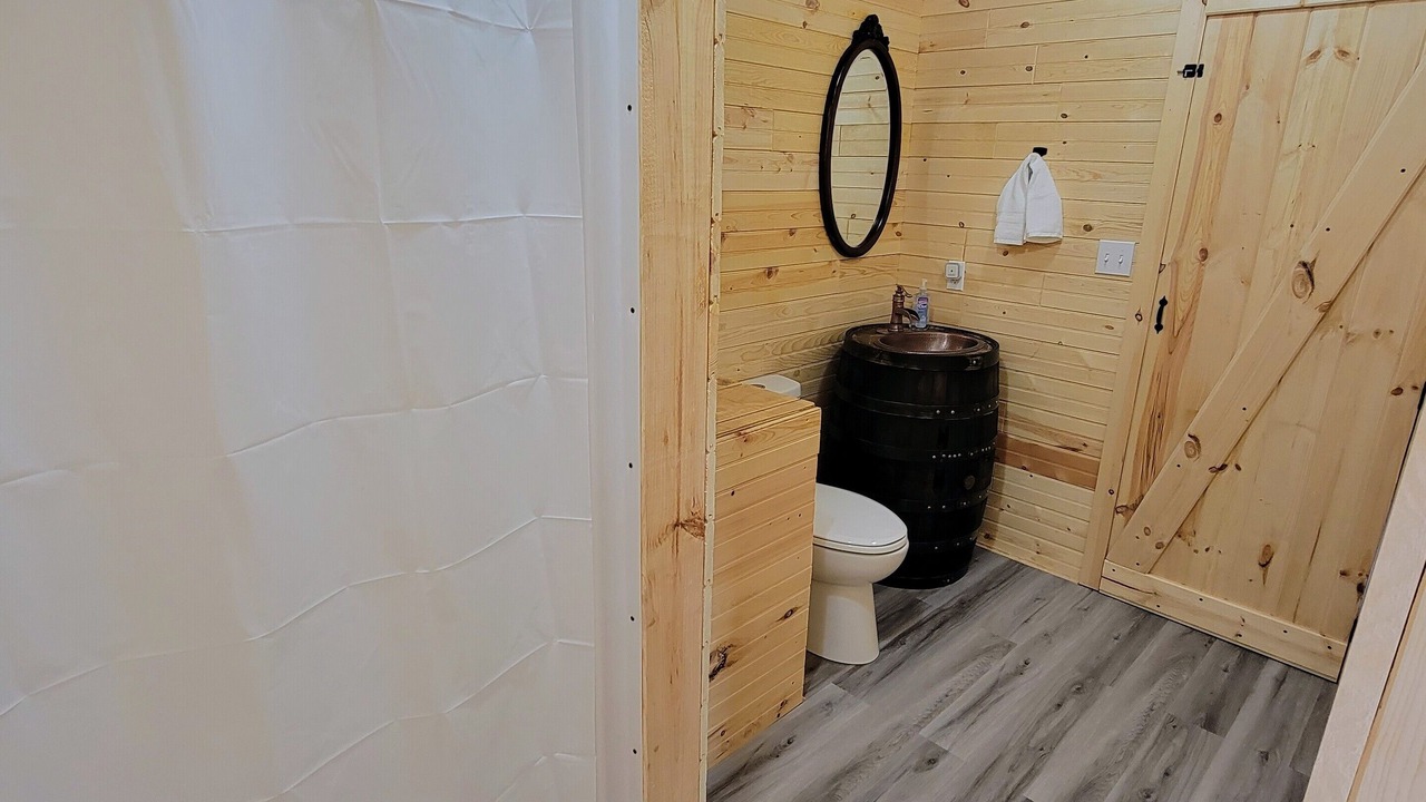 Photo of Bathroom in Foster