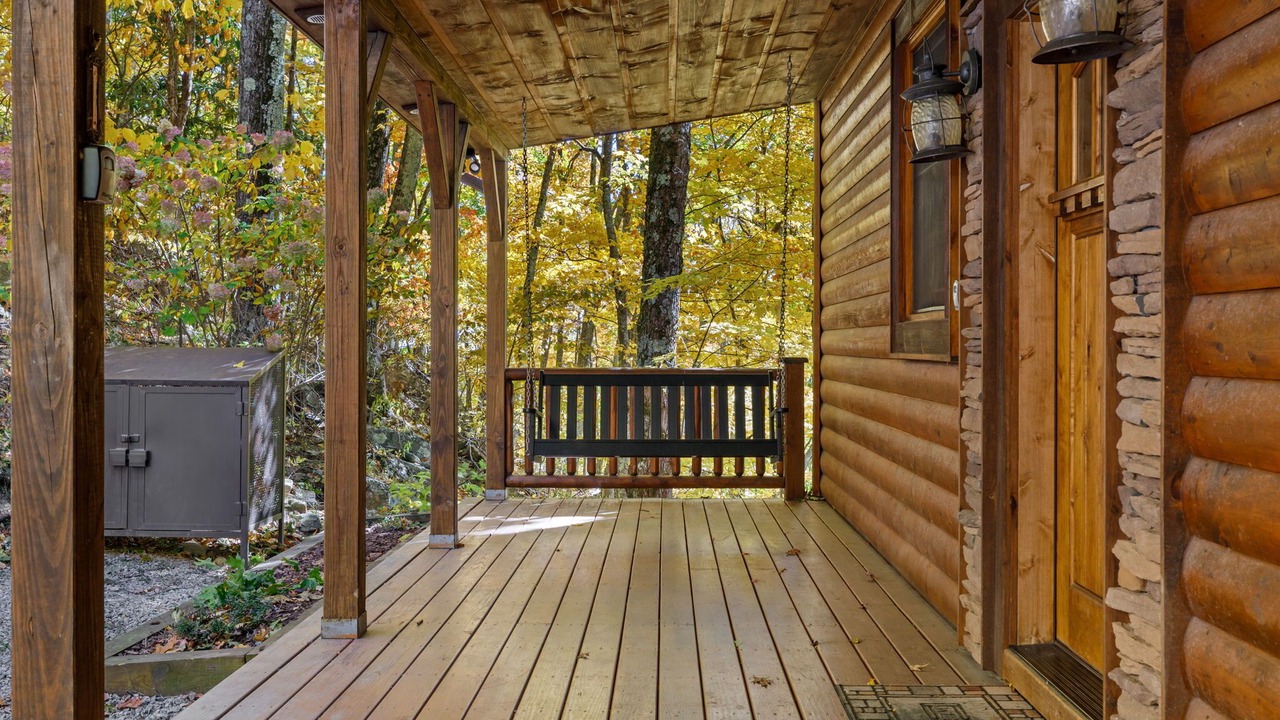 Photo of Patio Balcony in Seven Devils