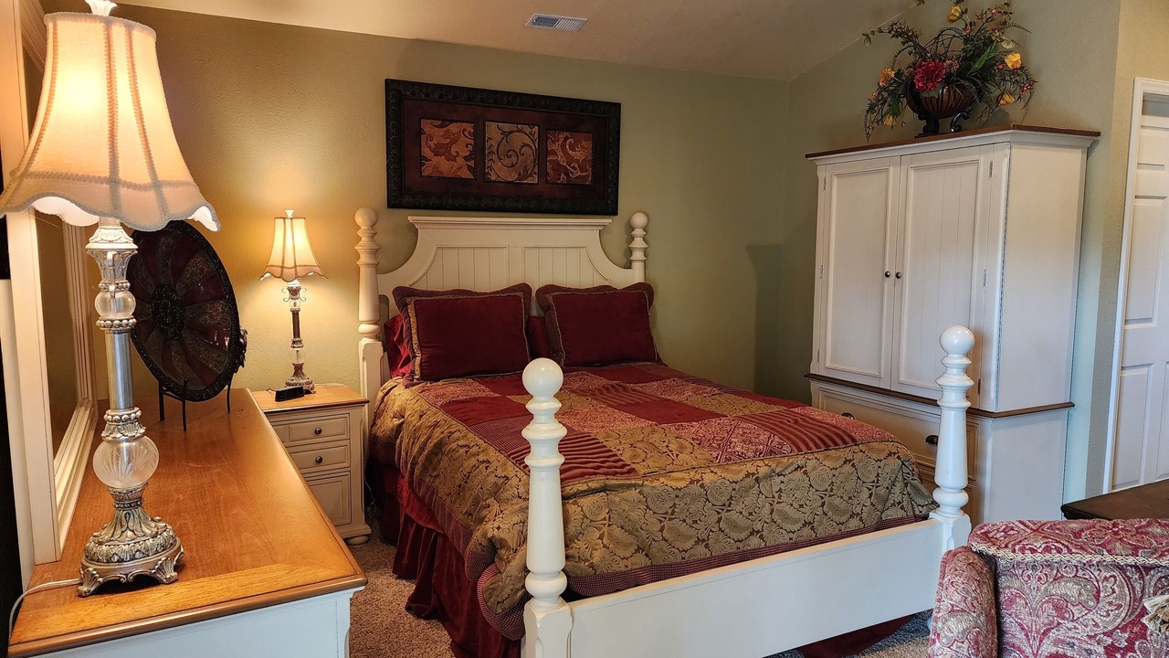 Photo of Bedroom in Knoxville