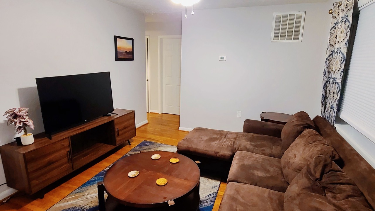Photo of Livingroom in Lexington
